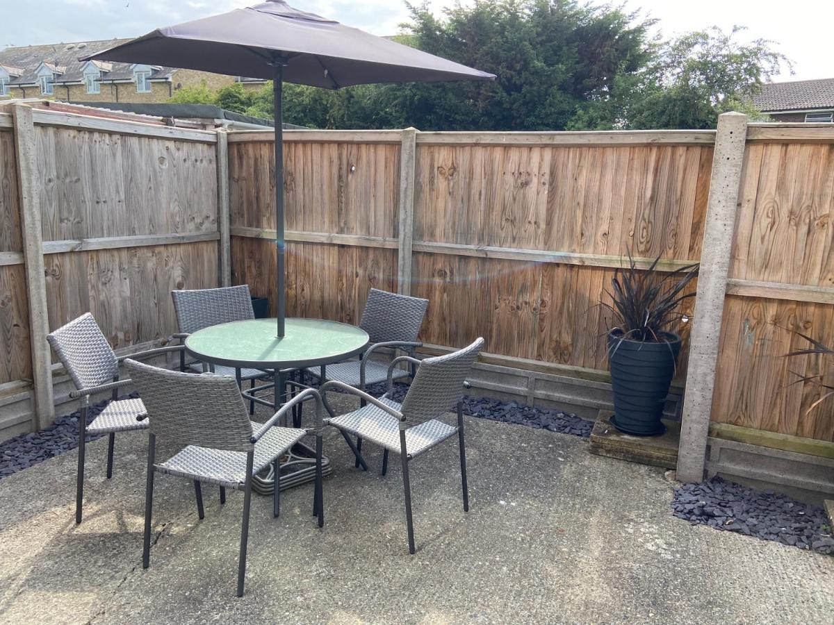 The Seagull, With Driveway And Patio Garden Villa Whitstable Exterior photo